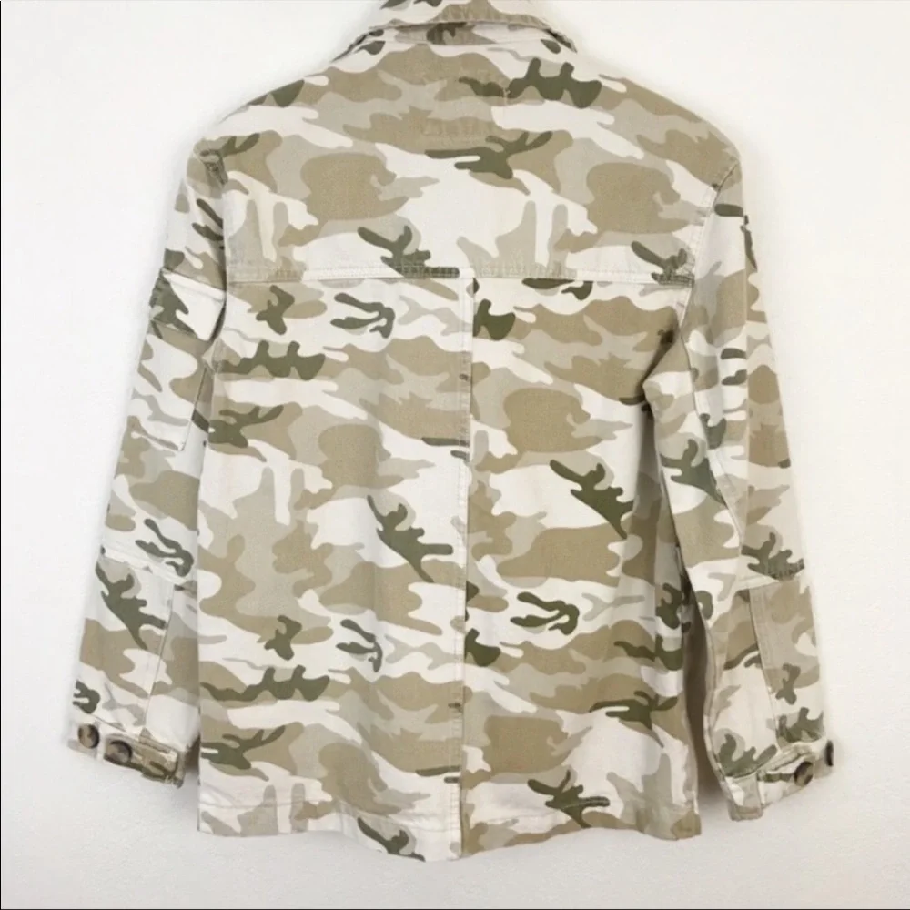 NWT Bershka Oversize Camouflage Jean Jacket XS Cream Green